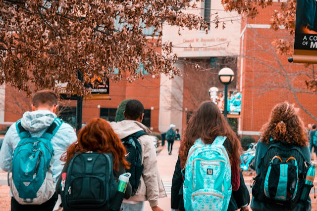 international-student-s-2024-campus-survival-guide-2.jpg