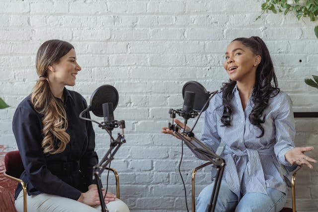 leading-the-way-discover-the-best-educational-podcasts-in-20-2.jpg